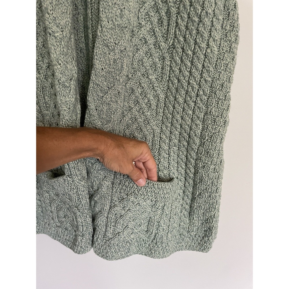 Kilronan Wool Sleeveless Cable Knit Fisherman Style Sage Sweatervest. Large. - Picture 3 of 9